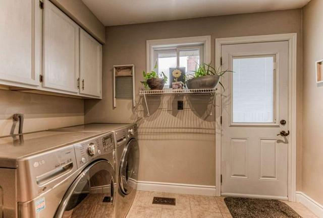 54 Garden Cres, House detached with 3 bedrooms, 3 bathrooms and 6 parking in Brant ON | Image 24