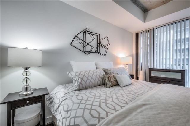 717 - 111 Bathurst St, Condo with 2 bedrooms, 1 bathrooms and 0 parking in Toronto ON | Image 14