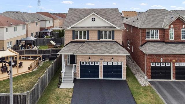 107 Puttingedge Dr, House detached with 3 bedrooms, 3 bathrooms and 6 parking in Whitby ON | Image 12