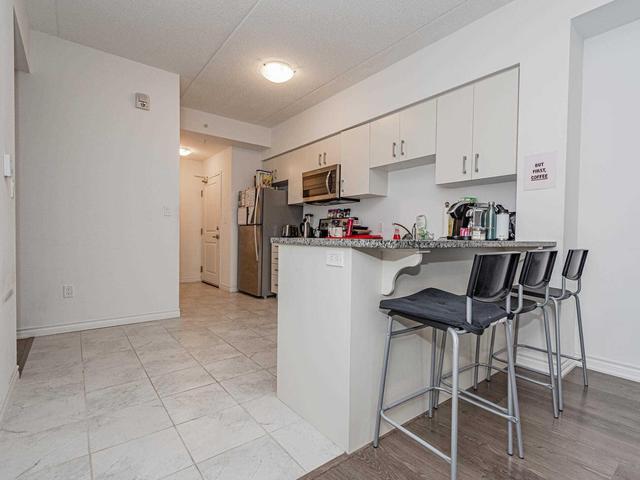 402 - 1284 Gordon St, Condo with 4 bedrooms, 4 bathrooms and 1 parking in Guelph ON | Image 8