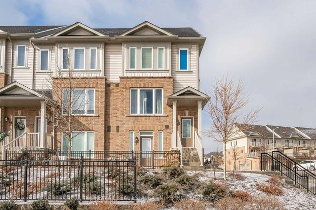 6 - 122 Watson Pkwy N, Townhouse with 3 bedrooms, 3 bathrooms and 2 parking in Guelph ON | Image 1