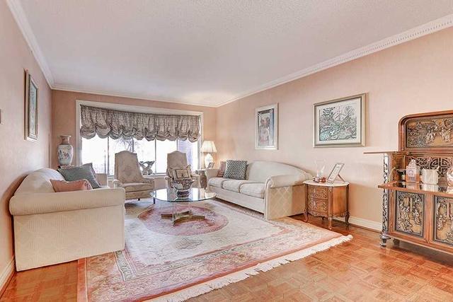 43 Charlton Blvd, House detached with 5 bedrooms, 4 bathrooms and 6 parking in Toronto ON | Image 36