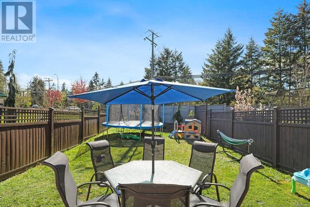 136 - 2077 20th St, House attached with 3 bedrooms, 3 bathrooms and 2 parking in Courtenay BC | Image 20