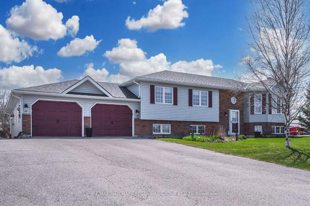 7 Marl Creek Dr, House detached with 2 bedrooms, 2 bathrooms and 9 parking in Springwater ON | Image 1
