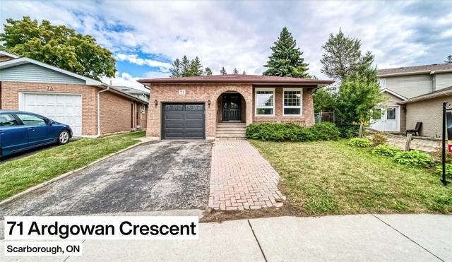 71 Ardgowan Cres, House detached with 4 bedrooms, 3 bathrooms and 2 parking in Toronto ON | Image 1