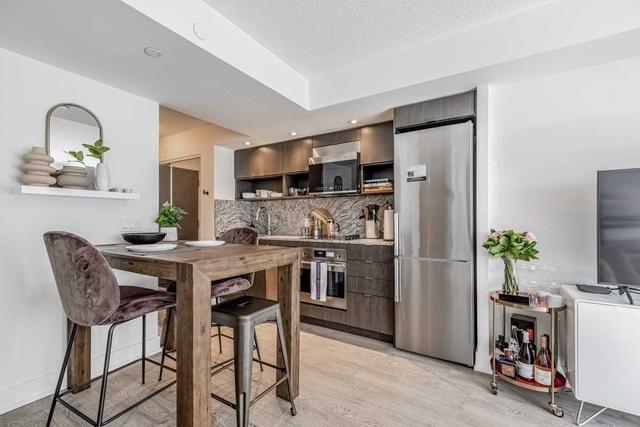 1615 - 9 Mabelle Ave, Condo with 1 bedrooms, 1 bathrooms and 1 parking in Toronto ON | Image 14