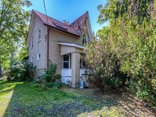 89 William St W, House detached with 4 bedrooms, 2 bathrooms and 3 parking in Waterloo ON | Image 1