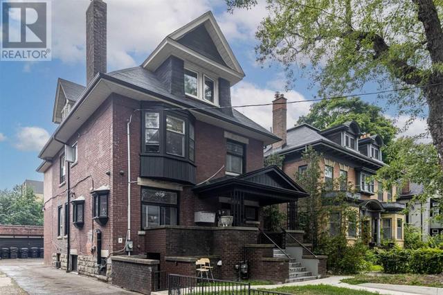 b3 - 11 Laxton Ave, House detached with 1 bedrooms, 1 bathrooms and 0 parking in Toronto ON | Card Image