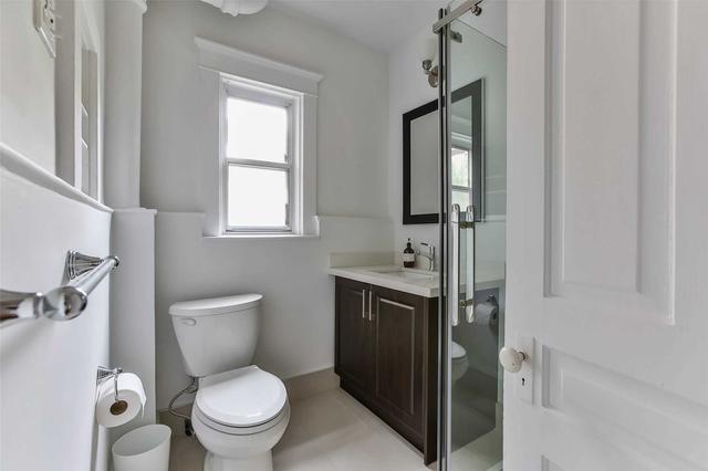 679 Broadview Ave, House semidetached with 5 bedrooms, 3 bathrooms and 0 parking in Toronto ON | Image 14