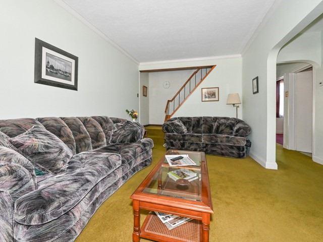 91 Lillington Ave, House detached with 3 bedrooms, 2 bathrooms and 3 parking in Toronto ON | Image 30