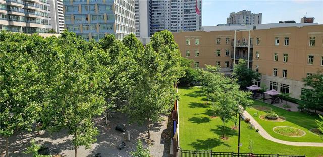 422 - 120 Homewood Ave, Condo with 2 bedrooms, 2 bathrooms and 1 parking in Toronto ON | Image 18