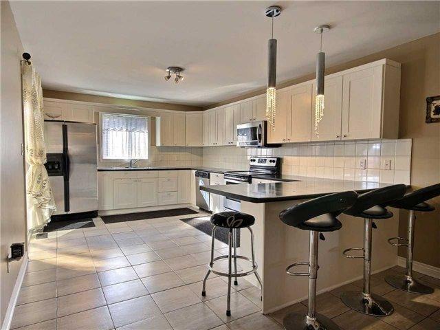 8480 Glavcic Dr, House detached with 3 bedrooms, 2 bathrooms and 8 parking in Niagara Falls ON | Image 5