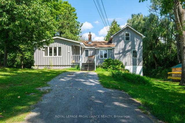 17 Bay St, House detached with 3 bedrooms, 2 bathrooms and 10 parking in Westport ON | Image 1