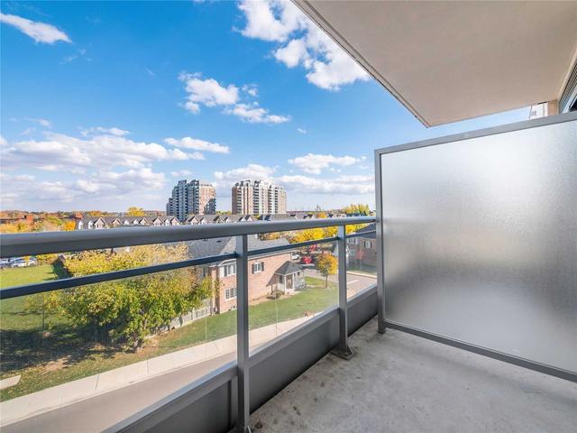 se415 - 9199 Yonge St, Condo with 2 bedrooms, 2 bathrooms and 1 parking in Richmond Hill ON | Image 15