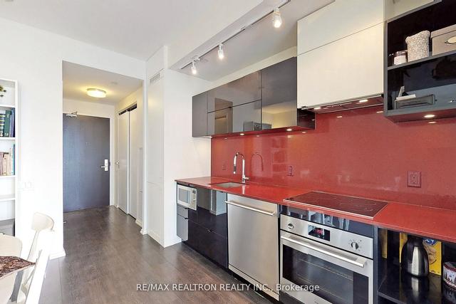 2710 - 125 Peter St, Condo with 1 bedrooms, 1 bathrooms and 0 parking in Toronto ON | Image 3