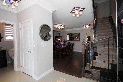 11 Philips View Cres, House detached with 5 bedrooms, 5 bathrooms and 3 parking in Richmond Hill ON | Image 2