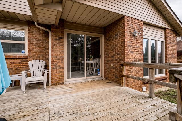 29 Bridlewood Dr, House detached with 3 bedrooms, 5 bathrooms and 4 parking in Hamilton ON | Image 9