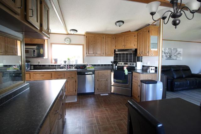 9807 103 Street, House detached with 3 bedrooms, 2 bathrooms and 2 parking in Mackenzie County AB | Image 31