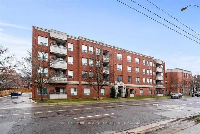 303 - 8 Main St, Condo with 2 bedrooms, 2 bathrooms and 1 parking in Hamilton ON | Image 1