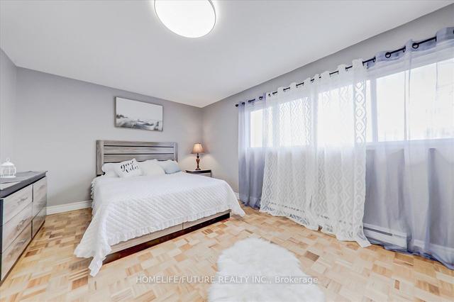64 - 351 Military Tr, Townhouse with 3 bedrooms, 2 bathrooms and 2 parking in Toronto ON | Image 16