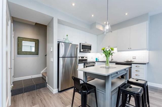 a12 - 26 Bruce St, Townhouse with 2 bedrooms, 2 bathrooms and 1 parking in Vaughan ON | Image 2