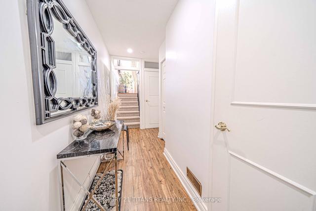 45 - 15 Guildwood Pkwy, Townhouse with 3 bedrooms, 2 bathrooms and 2 parking in Toronto ON | Image 32