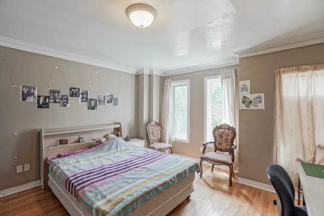 32c Oxford St, House attached with 3 bedrooms, 4 bathrooms and 2 parking in Toronto ON | Image 7