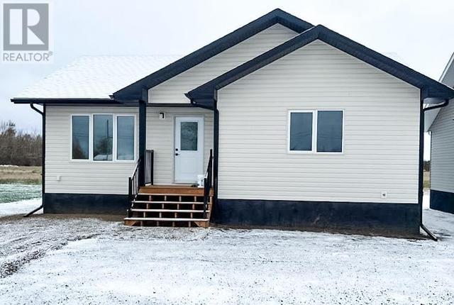 10414 105 Ave, House detached with 2 bedrooms, 1 bathrooms and 4 parking in Mackenzie County AB | Card Image