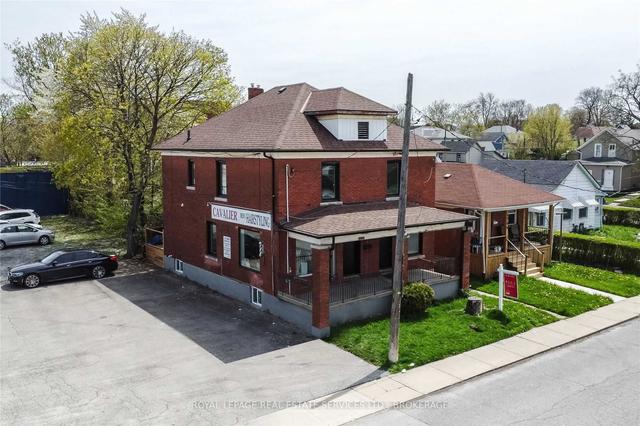 4700 Buckley Ave, House detached with 3 bedrooms, 2 bathrooms and 10 parking in Niagara Falls ON | Image 1
