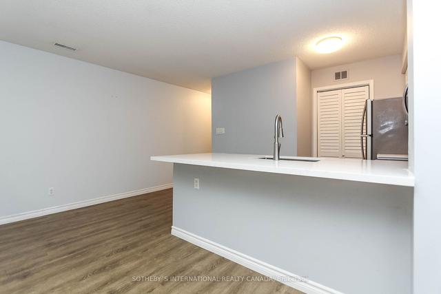 293 Mariner's Way, Condo with 1 bedrooms, 1 bathrooms and 1 parking in Collingwood ON | Image 4