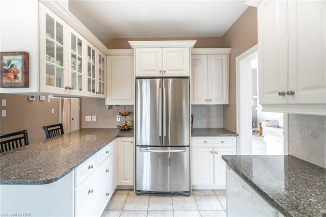 55 Nicholas Drive, House detached with 4 bedrooms, 4 bathrooms and 4 parking in St. Catharines ON | Image 17