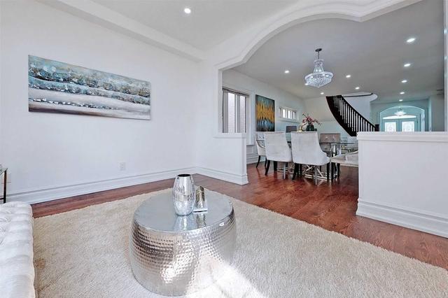 18 Commonwealth Ave, House detached with 5 bedrooms, 5 bathrooms and 6 parking in Toronto ON | Image 6