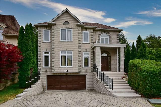 16 Catalda Crt, House detached with 4 bedrooms, 5 bathrooms and 4 parking in Toronto ON | Image 1