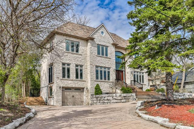 43 Hughson Dr, House detached with 4 bedrooms, 5 bathrooms and 17 parking in Markham ON | Image 12