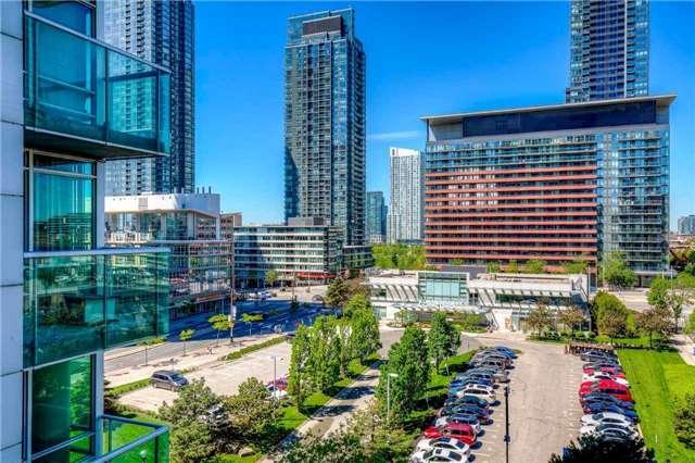 809 - 81 Navy Wharf Crt, Condo with 2 bedrooms, 2 bathrooms and 1 parking in Toronto ON | Image 2