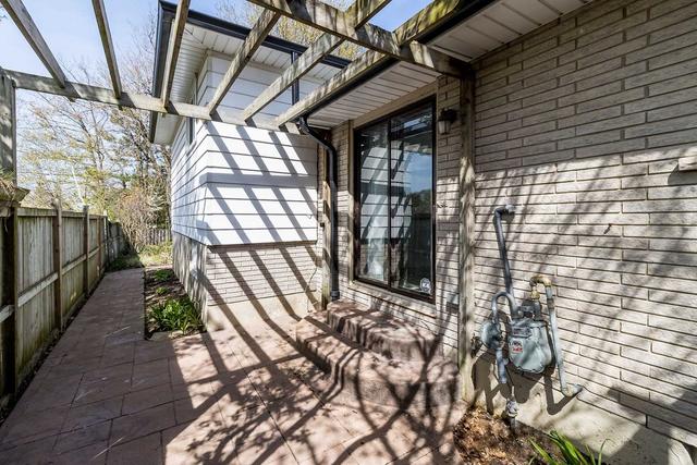 182 Gemini Dr, House semidetached with 3 bedrooms, 2 bathrooms and 3 parking in Hamilton ON | Image 29