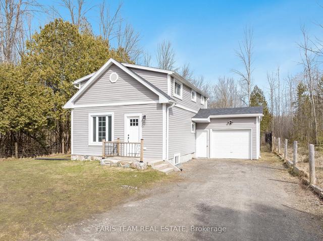 2383 Reeves Rd, House detached with 4 bedrooms, 2 bathrooms and 4 parking in Tay ON | Image 12