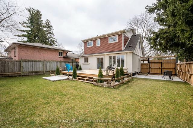 1017 Plains View Ave, House detached with 3 bedrooms, 4 bathrooms and 5 parking in Burlington ON | Image 35