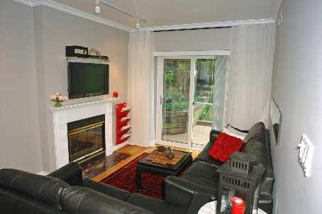 003 - 60 Kippendavie Ave, Condo with 1 bedrooms, 1 bathrooms and 1 parking in Toronto ON | Image 2