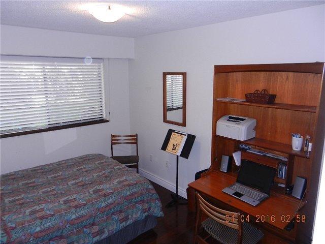 110 - 1012 Collinson St, Condo with 2 bedrooms, 2 bathrooms and 1 parking in Victoria BC | Image 14