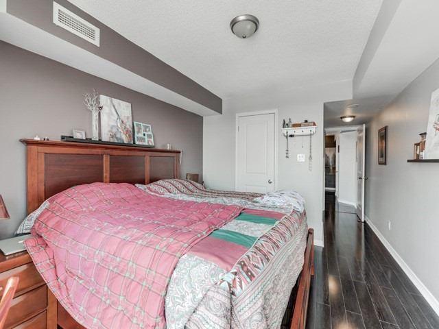 1002 - 9 George St, Condo with 2 bedrooms, 2 bathrooms and 1 parking in Brampton ON | Image 19