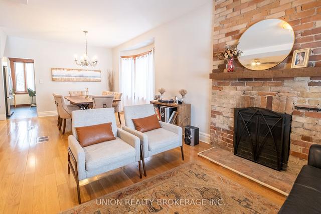 16 Cedar Ave, House semidetached with 4 bedrooms, 2 bathrooms and 1 parking in Toronto ON | Image 27