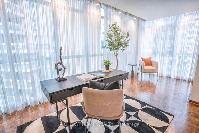 ph 811 - 278 Bloor St E, Condo with 2 bedrooms, 2 bathrooms and 3 parking in Toronto ON | Image 3
