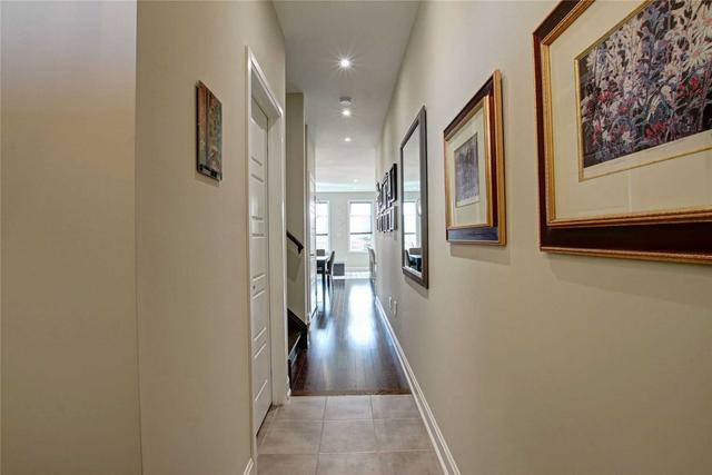 731 Banks Cres, House attached with 3 bedrooms, 3 bathrooms and 2 parking in Milton ON | Image 38