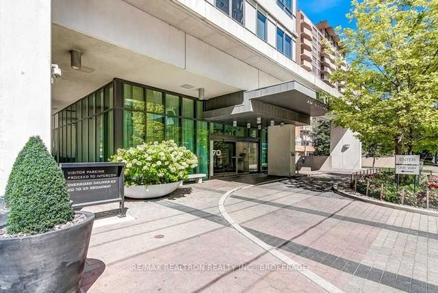 612 - 70 Roehampton Ave, Condo with 1 bedrooms, 1 bathrooms and 0 parking in Toronto ON | Image 1