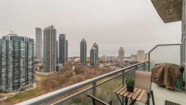 2303 - 155 Legion Rd N, Condo with 1 bedrooms, 2 bathrooms and 1 parking in Toronto ON | Image 11