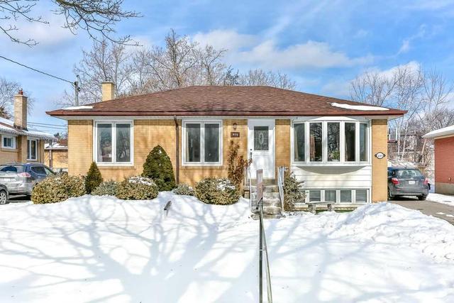 419 Crosby Ave, House detached with 3 bedrooms, 2 bathrooms and 4 parking in Richmond Hill ON | Image 2