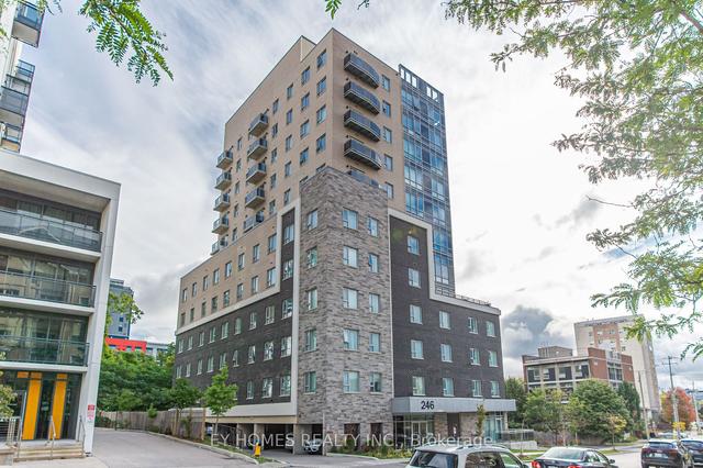 708 - 246 Lester St, Condo with 3 bedrooms, 2 bathrooms and 0 parking in Waterloo ON | Image 1