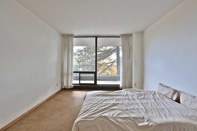 205 - 10 Avoca Ave, Condo with 1 bedrooms, 1 bathrooms and null parking in Toronto ON | Image 6