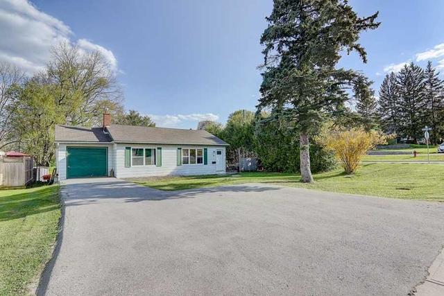 98 Eagle St, House detached with 2 bedrooms, 1 bathrooms and 6 parking in Newmarket ON | Image 19